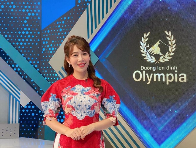 Diệp Chi là MC của nhiều chương trình truyền hình nổi tiếng.