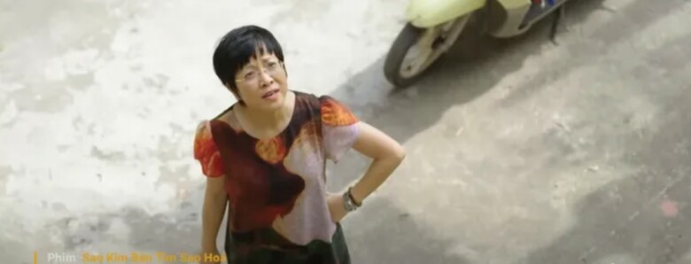 Thảo Vân hóa bà chủ trọ thảo mai trong phim truyền hình.