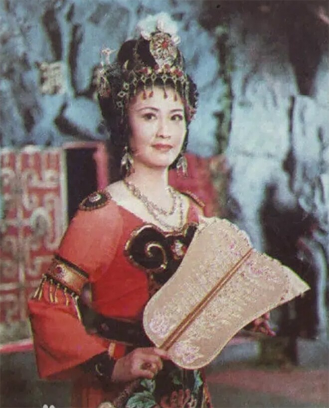 Mẹ của hồng hài nhi ngoài đời lại lấy tôn ngộ không nhan sắc rực rỡ nhưng sớm bạc mệnh - 2