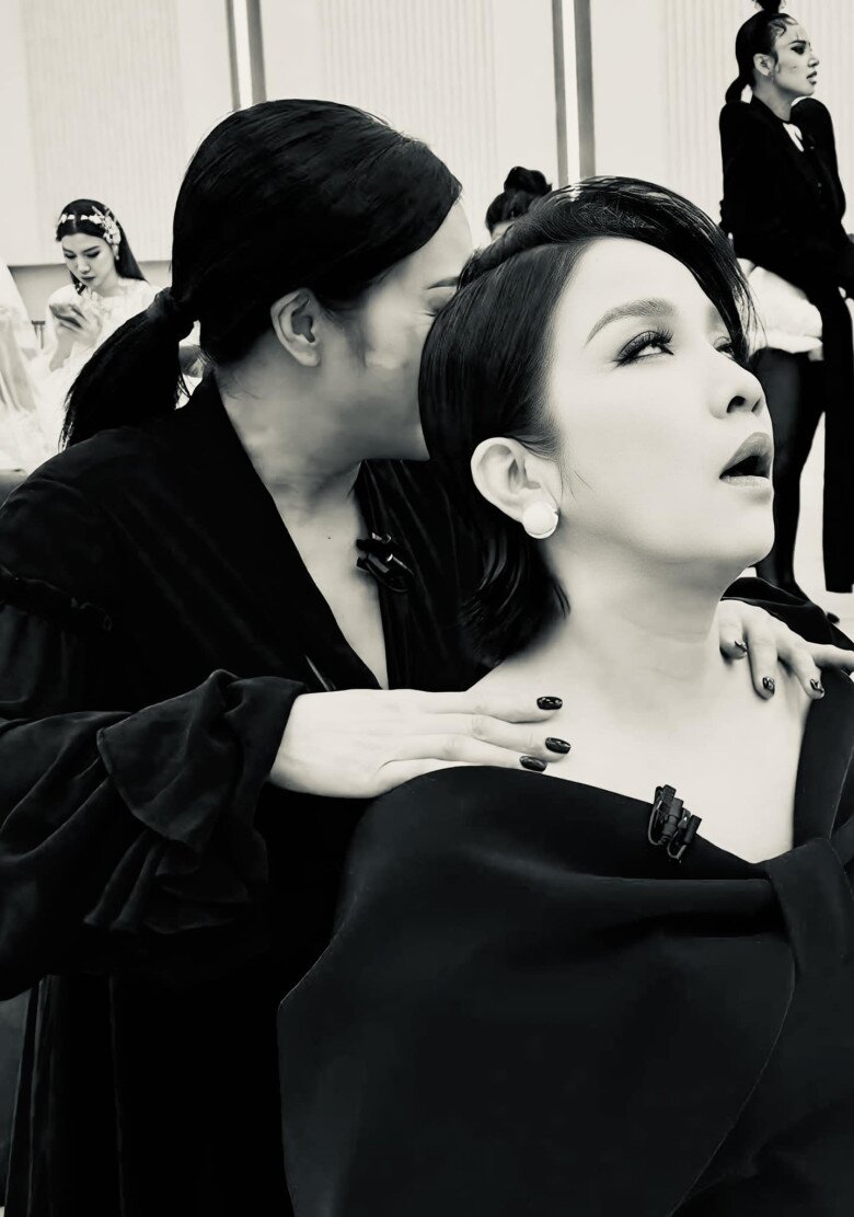 Sao Việt 24h: NSND Xuân Bắc tự hào đăng ảnh Bi Béo dạy em trai học, nhận xét quý tử amp;#34;che phủamp;#34; hết người em - 9