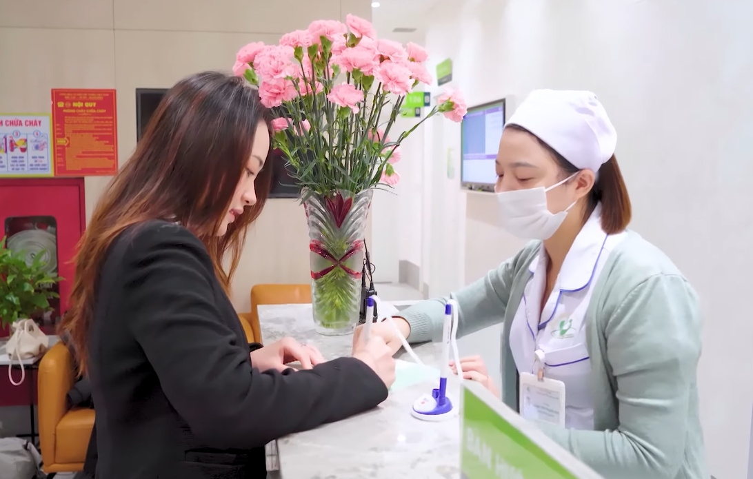 Review khoa khám chuyên gia tại Phụ sản Hà Nội, sang xịn từ đội ngũ bác sĩ đến cơ sở vật chất - 1