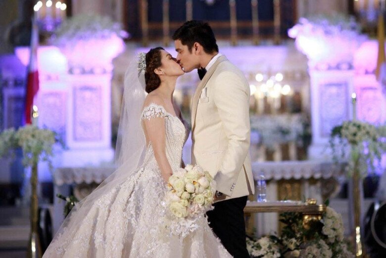 Marian Rivera xứng danh là biểu tượng sắc đẹp theo thời gian.