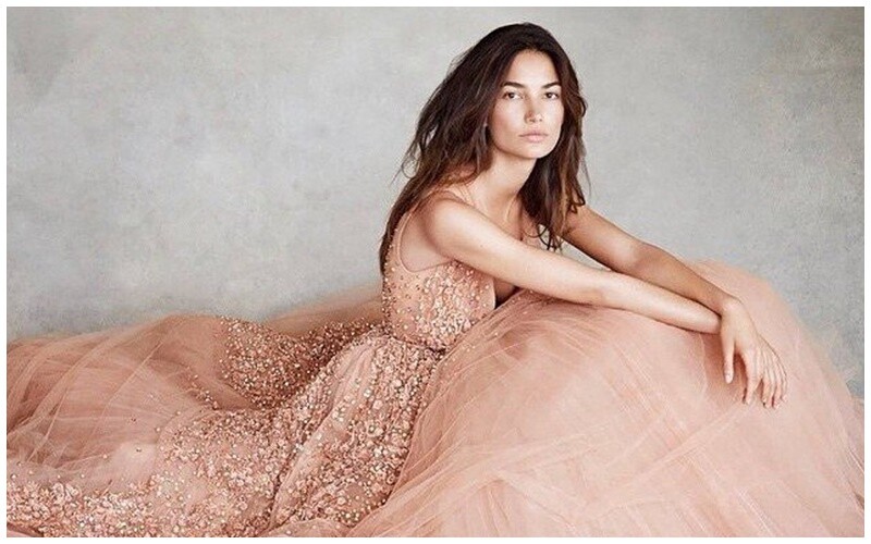 Lily Aldridge là nữ người mẫu nổi tiếng thế giới với dáng hình “người dây” và một gương mặt cá tính cuốn hút. 
