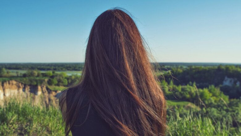 Càng lớn, tôi càng thấy tự ti về ngoại hình của mình. Thế nên suốt thời con gái chẳng có một ai yêu tôi. (Ảnh minh họa)