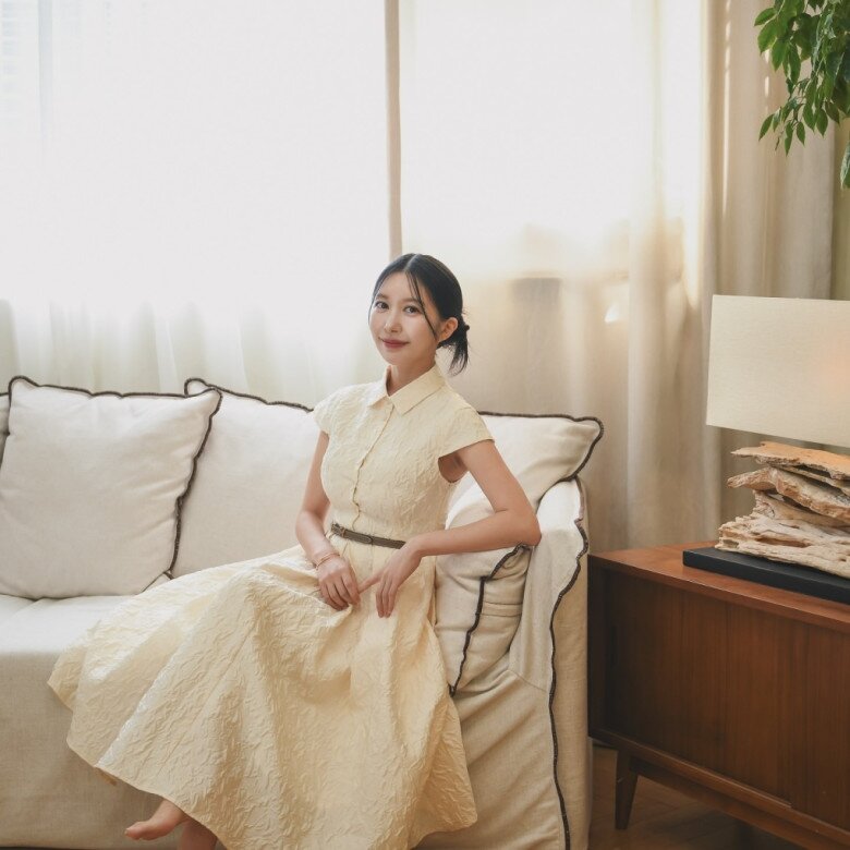 emSau khi sinh con, tôi rất cẩn thận mỗi khi ăn sáng. Buổi sáng tôi luôn ăn rau củ, các loại protein như sữa đậu nành, trứng và carbohydrate, đồng thời tránh trái cây nhiều đường/em, bà mẹ 9X cho biết.