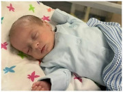 Bà bầu - Em bé chào đời khiến bác sĩ bất ngờ với làn da đỏ ửng như bị bỏng