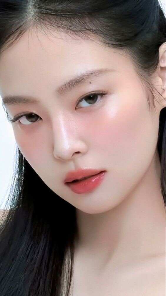 Nhiều cô gái Hàn Quốc không chuộng phấn phủ vì cho rằng sẽ khiến da ngột ngạt, khó chịu hơn. 