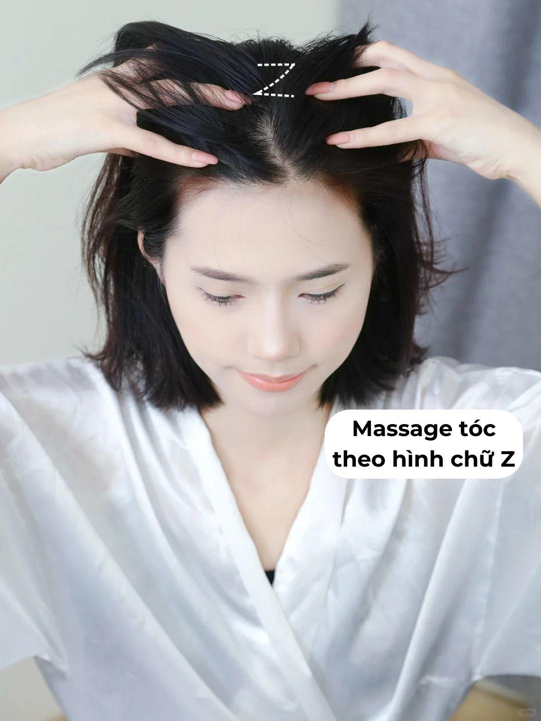 Khi thoa dầu dưỡng nên massage nhẹ nhàng, tránh vò xát mạnh khiến tóc dễ bị hư tổn.