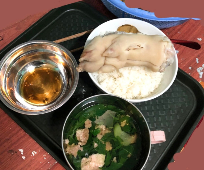 Bữa cơm cữ của mẹ bỉm gây sốt MXH.