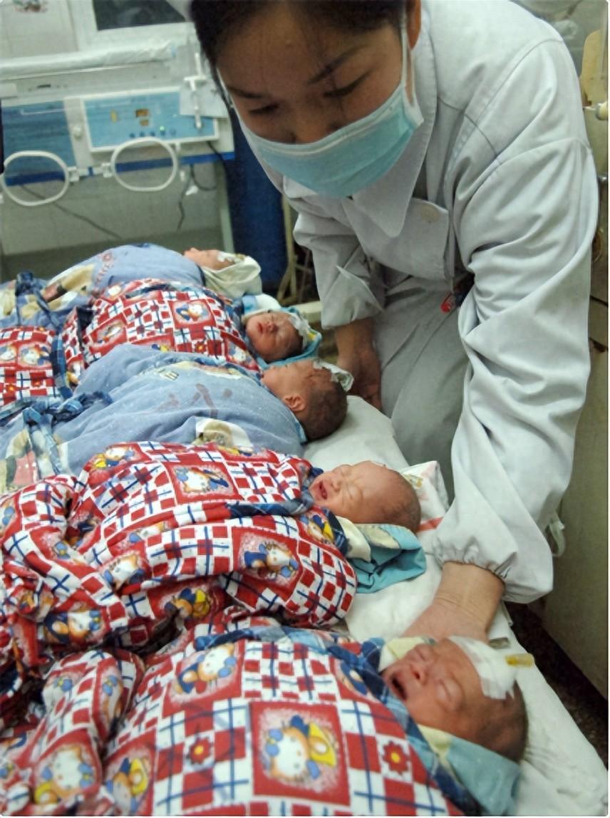 Đứa con thứ 5 xuất hiện như 1 kỳ tích.