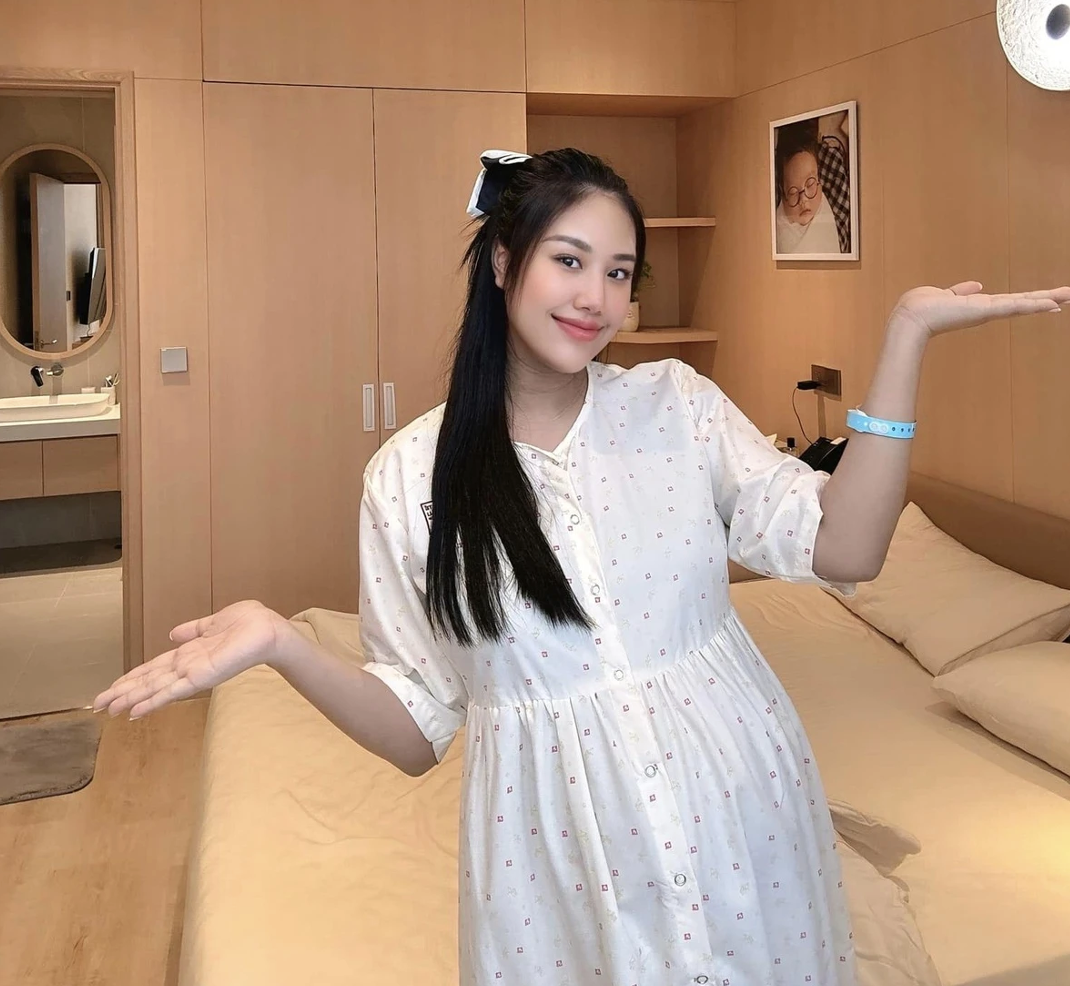 Bạn gái Quang Minh trước khi vào phòng sinh.