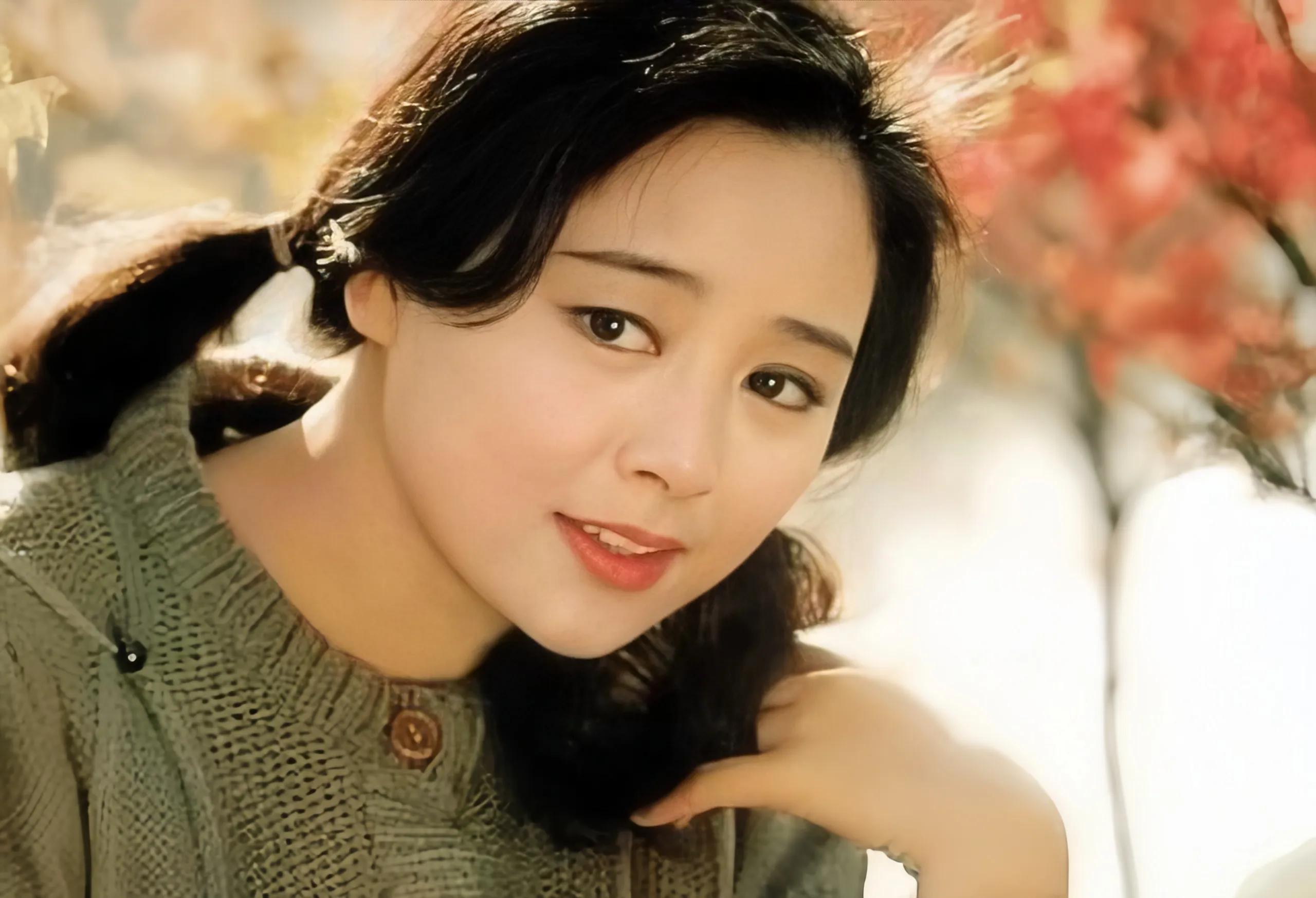 9 mỹ nhân xinh đẹp không con cái: Diễn viên “Tây Du Ký” 2 lần đò vẫn cô quạnh, sao “Hồng Lâu Mộng” dang dở ước mơ làm mẹ - 14