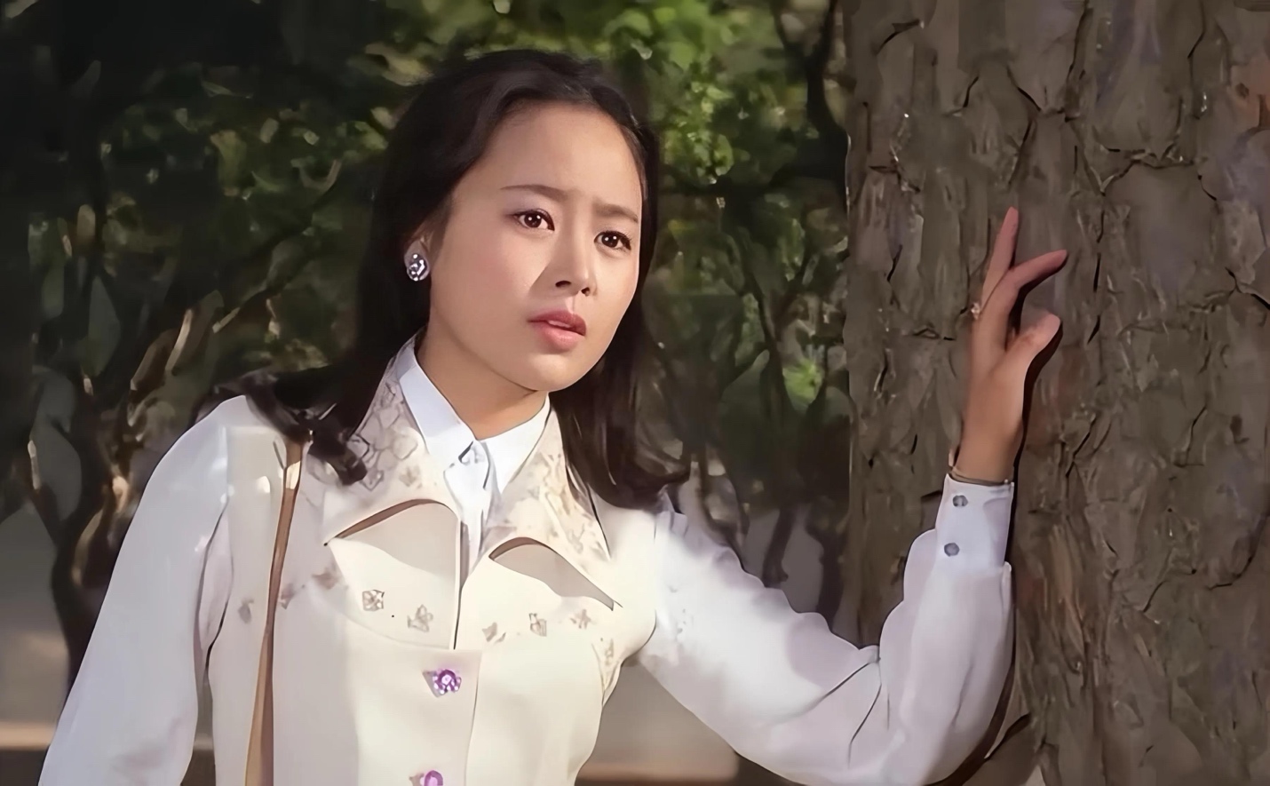 Do khoảng cách địa lý nên diễn viên Trương Ngọc ly hôn.