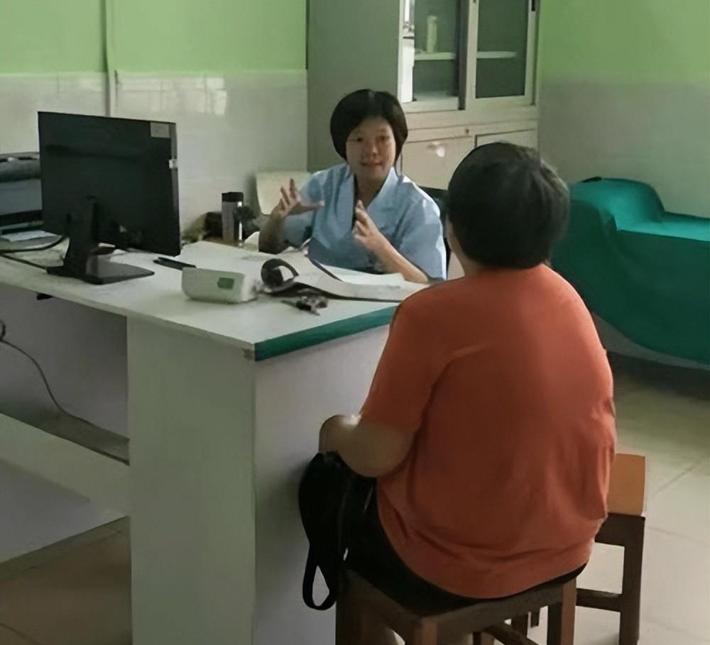 Bà Yến Linh tìm mọi cách để có cơ hội mang thai.