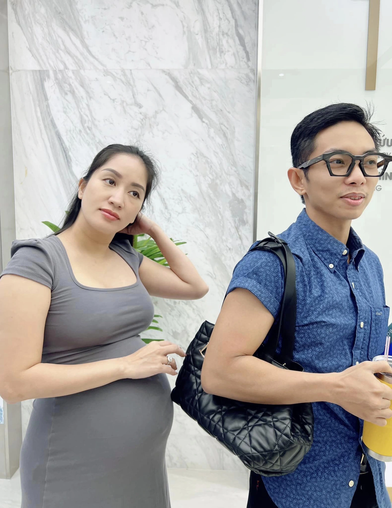 Phan Hiển luôn đồng hành cùng bà xã trong thai kỳ.
