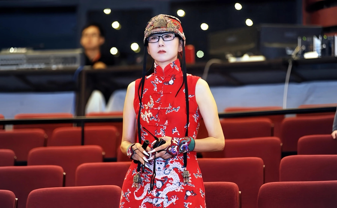 Dương Lệ Bình chấp nhận cuộc sống về già không con cái.