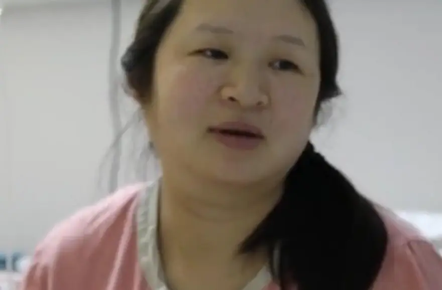 Quyết giữ cả 3 con bất chấp lời khuyên của bác sĩ, bà mẹ đau đớn khi các con đều gặp vấn đề sức khỏe - 5