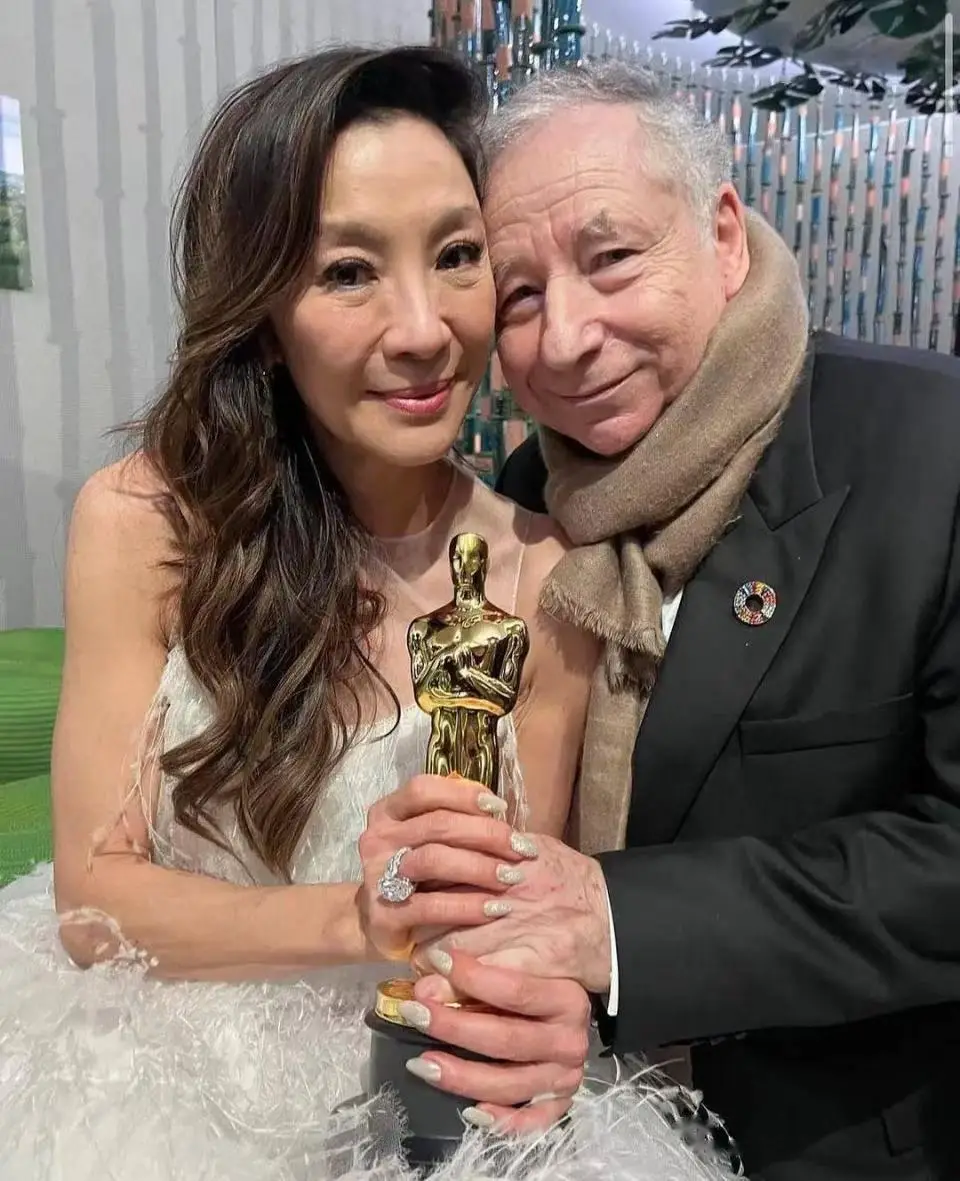 Dương Tử Quỳnh bên cạnh Jean Todt – người chồng đã gắn bó với bà hơn 20 năm.