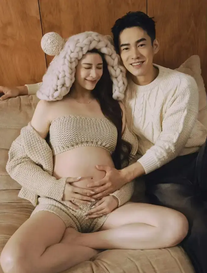 Cả 2 đều mong chờ đến ngày “vượt cạn”.