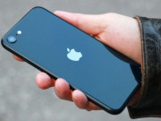 Lifestyle - Không dư dả, mua 6 mẫu iPhone cũ này dùng tới 6 năm vẫn mượt, có loại chơi game 7 tiếng chỉ hao 14% pin