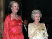 Đẹp - Nữ hoàng ở đất nước lâu già nhất thế giới, là em họ của Nữ hoàng Anh, U90 vẫn “hack” tuổi nhờ bí quyết 0 đồng