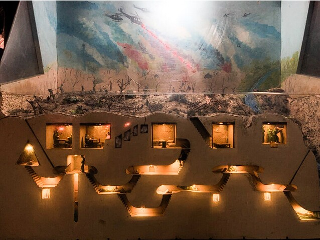 Mô hình địa đạo Củ Chi.