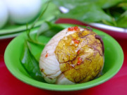 Bếp Eva - Mua trứng vịt lộn, nhìn chỗ này biết ngay quả non hay già, nhớ tuyệt chiêu chọn quả nào cũng ngon không bị phí tiền