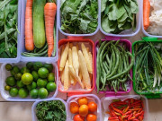 Bếp Eva - 9 loại rau củ, quả đừng dại để chung với nhau, nhẹ thì quá nhanh chín, nặng thì thối hỏng rất lãng phí