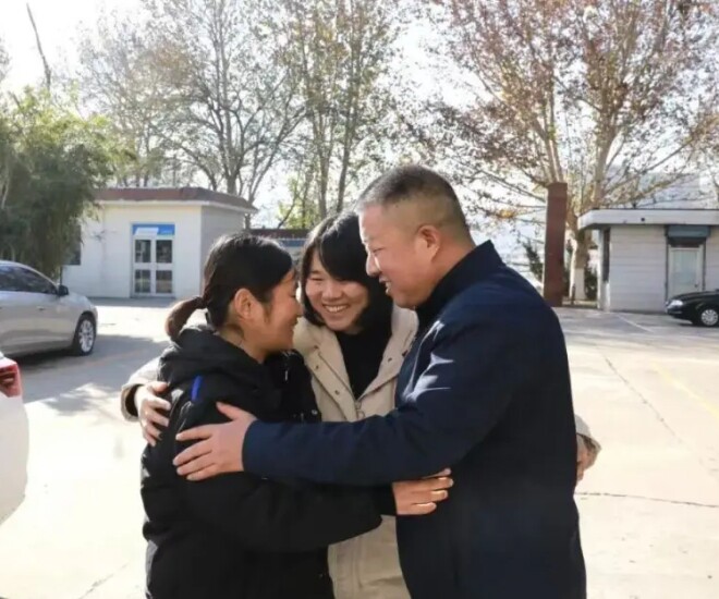 3 anh em 24 năm đi tìm ân nhân để báo ơn, bất ngờ ngày gặp mặt - 1