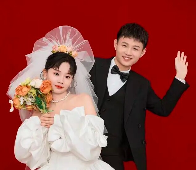 Chủ quán mì căng băng rôn thông báo nghỉ, biết lý do khách hàng thích thú viết lời chúc mừng - 3