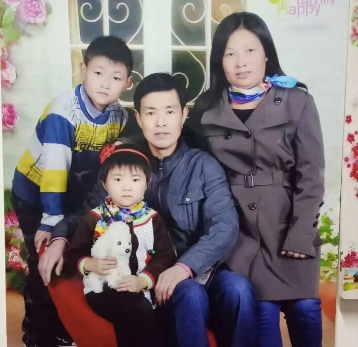 Sinh ra trong amp;#34;gia đình im lặngamp;#34;, chàng trai vượt mọi khó khăn trở thành nghiên cứu sinh trường danh tiếng bậc nhất - 1