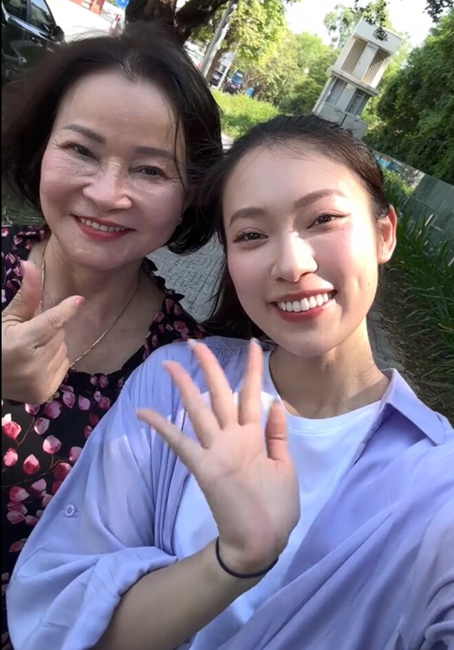 Chân dung người phụ nữ sinh ra nữ MC VTV amp;#34;chuẩn con nhà người taamp;#34; Khánh Vy: Nhan sắc hồi trẻ càng bất ngờ hơn - 1