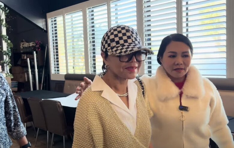 Danh ca Thanh Tuyền và con dâu Ngọc Huyền.