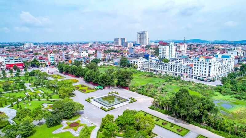 Hoàng Thế Anh (THPT chuyên Bắc Giang) vô địch năm thứ 13 là quán quân duy nhất của tỉnh Bắc Giang tính đến hiện tại. Cũng giống như nhiều tỉnh/thành khác, Bắc Giang hiện đang mong chờ chiếc vòng nguyệt quế chung kết Olympia thứ 2 sau chiến thắng của Thế Anh. 
