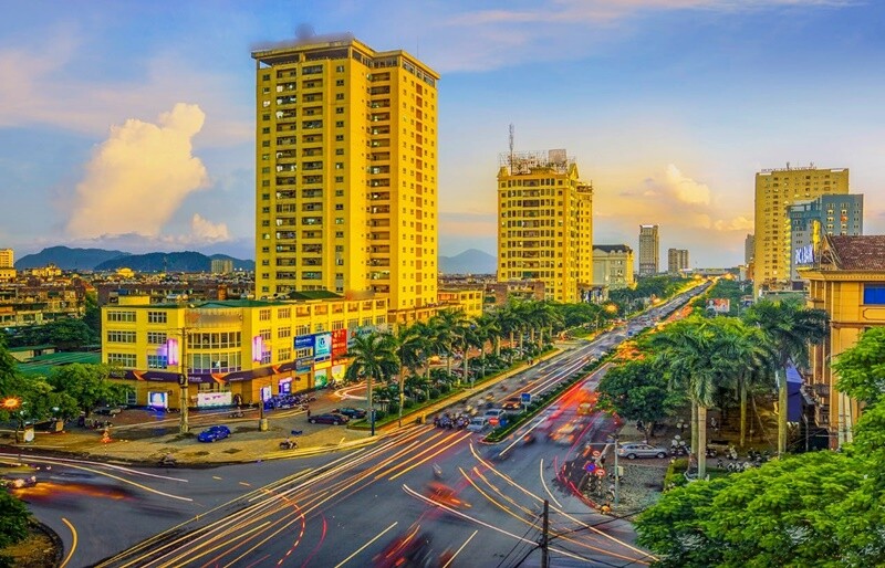 Phường Quang Trung của TP Vinh, tỉnh Nghệ An có diện tích 2,12 km2. Phường thuộc khu phố I của TP Vinh, là khu thương mại sầm uất, có nhiều nhà cửa được xây dựng kiên cố, là nơi đặt trụ sở của nhiều sở, ban ngành, cơ quan, xí nghiệp, nhà máy. 
