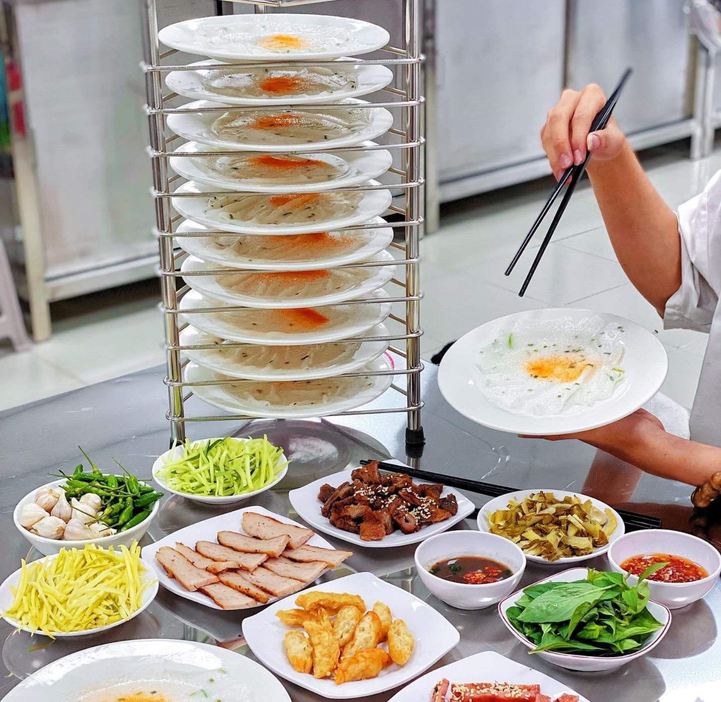 Ăn xong chỉ toàn thấy đĩa là đĩa