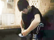 Tin tức - Bỏ nhà đi bụi khi mới 18 tuổi, 49 năm sau hối hận trở về, con nghẹn ngào chắp tay lạy mẹ qua tấm di ảnh