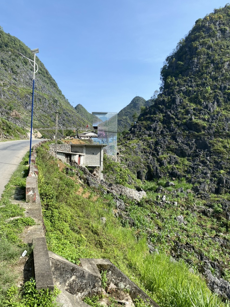 Bạn đã đến check-in khu nhà “tàng hình” ở Hà Giang chưa?