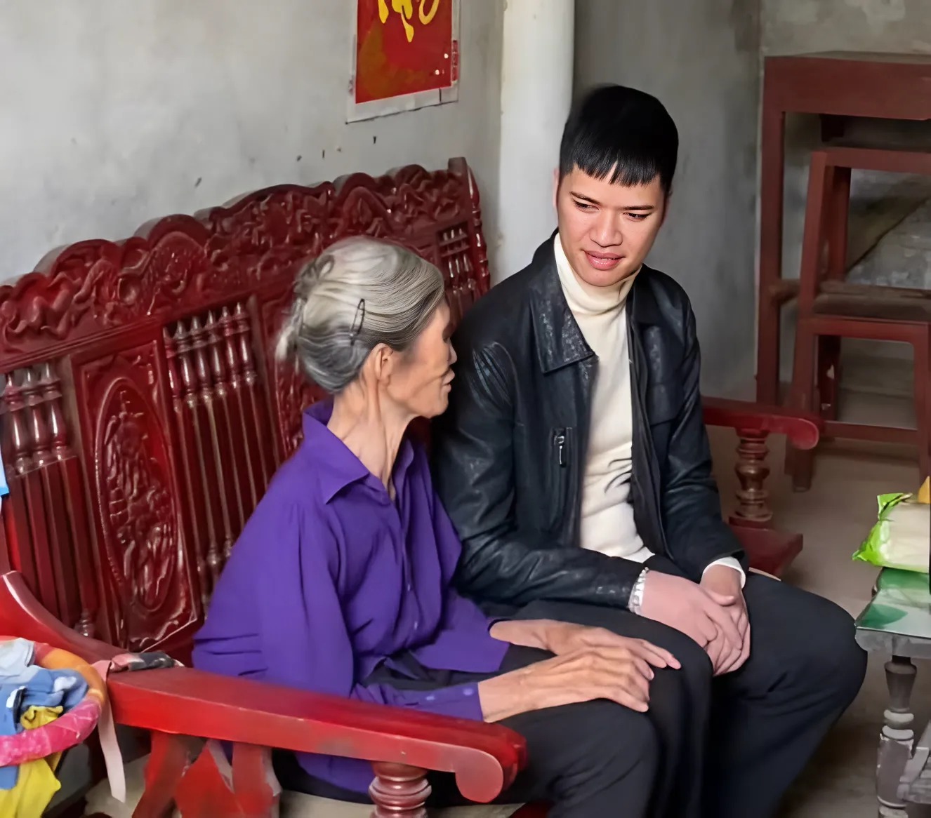 Anh Trung nhiều lần giúp đỡ những hoàn cảnh khó khăn tại địa phương