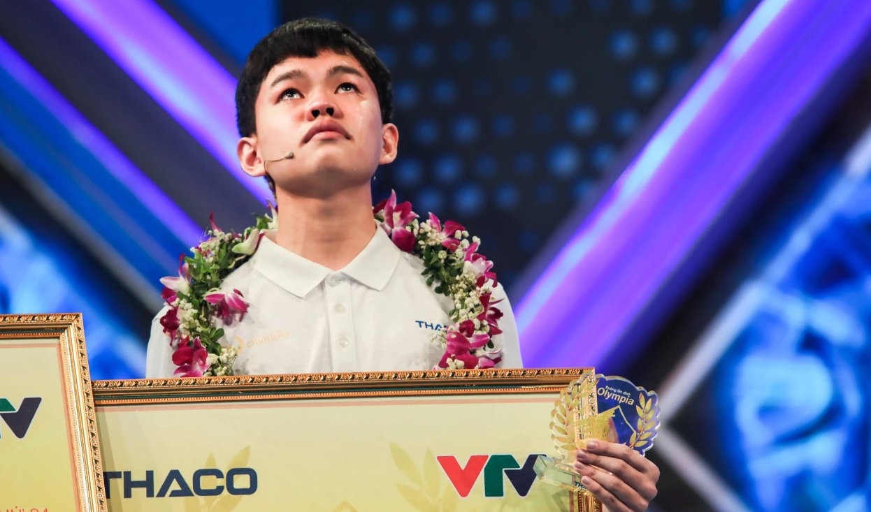 Giọt nước mắt xúc động của Trung Kiên