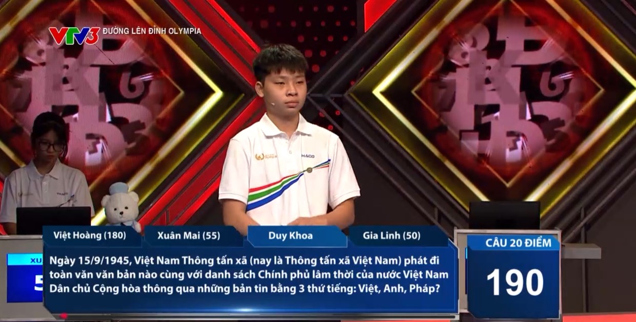 Duy Khoa đã có phần thi Về đích hoàn hảo với 3 câu trả lời đúng, nâng tổng số điểm lên 250 điểm. 