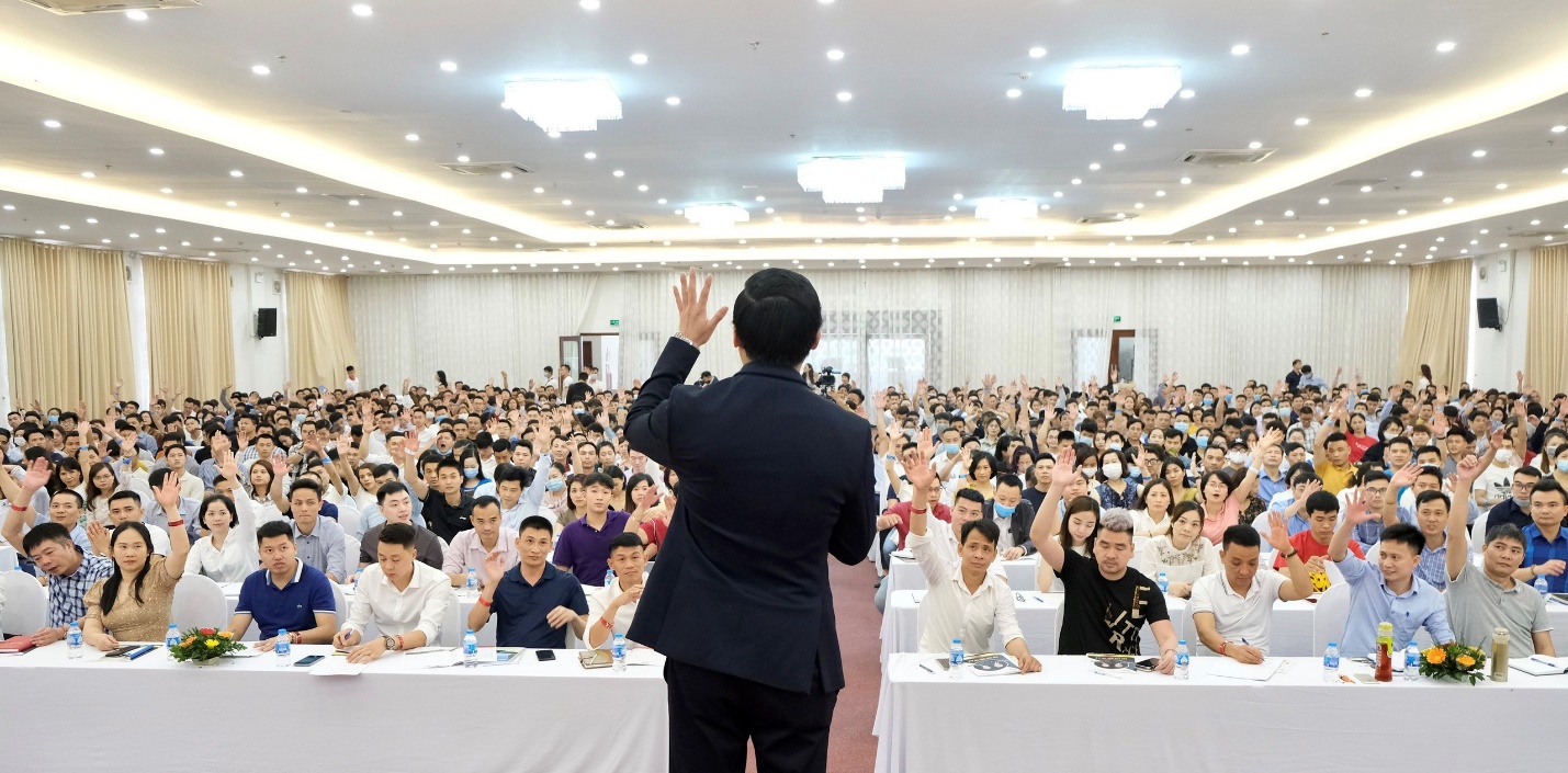 Nghề diễn giả luôn cần sự sáng tạo, đổi mới trong tư duy.