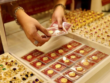 Giá vàng tiếp tục giảm