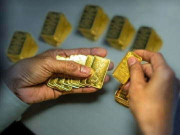 Cách nào ngăn người dân đổ tiền vào vàng?