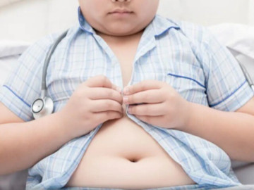 Có phải trẻ béo phì dễ dậy thì sớm?