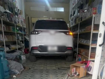 Ô tô tránh xe máy, đâm bé gái tử vong ở Tuyên Quang: Một phụ nữ tự nhận cầm lái