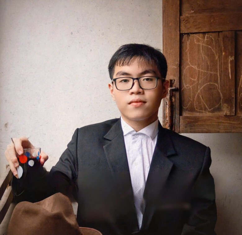 Minh Triết luôn biết cách cân bằng giữa việc học và sở thích âm nhạc