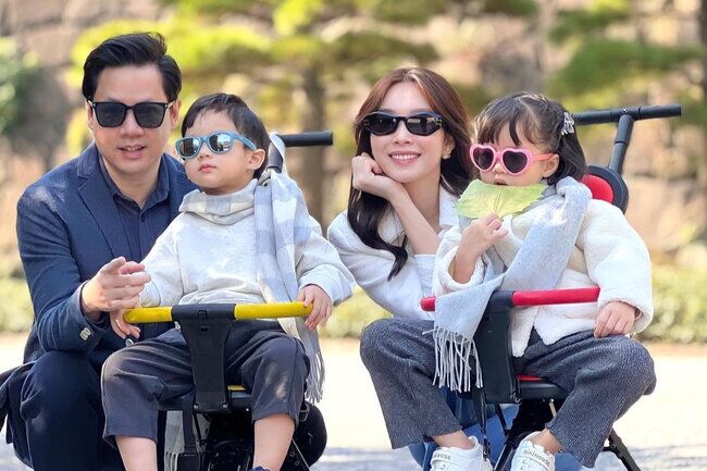 Xinh đẹp, nổi tiếng, có nhiều cơ hội phát triển sự nghiệp nhưng Đặng Thu Thảo chọn dành nhiều thời gian để tự mình nuôi dạy con cái.