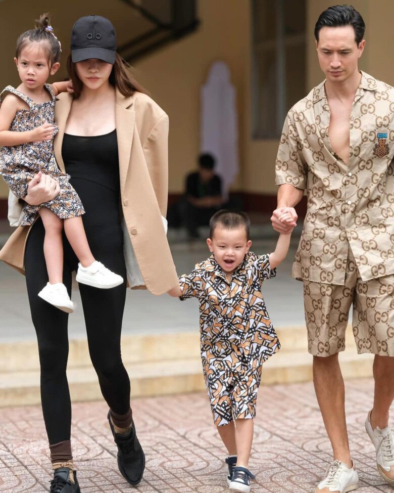 Lisa và Leon có sức ảnh hưởng lớn trên mạng xã hội.