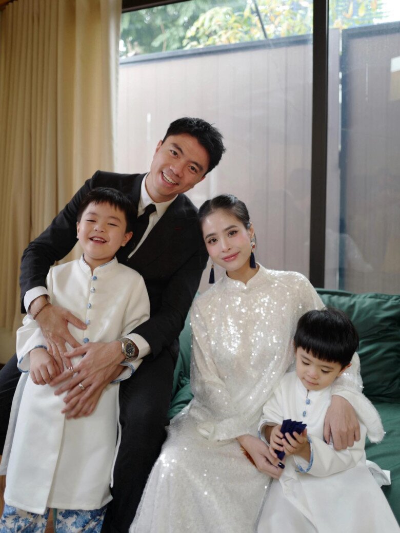 2 con trai đáng yêu của cặp đôi.